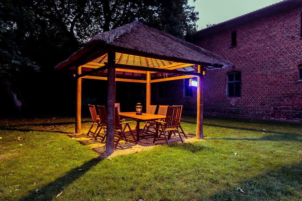 Gospodarstwo Nad Jeziorem Zalom  Exterior photo